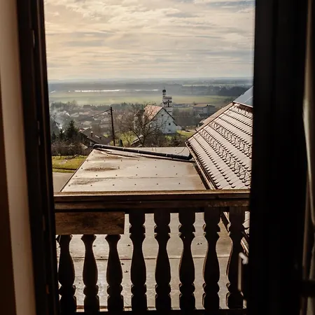 Puhan Wine Estate & Boutique Bed & Breakfast 3*