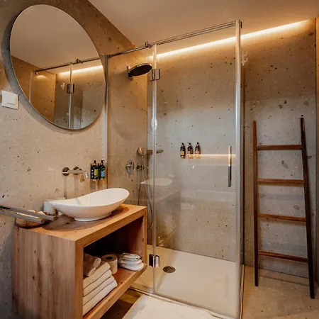 Puhan Wine Estate & Boutique Bed & Breakfast